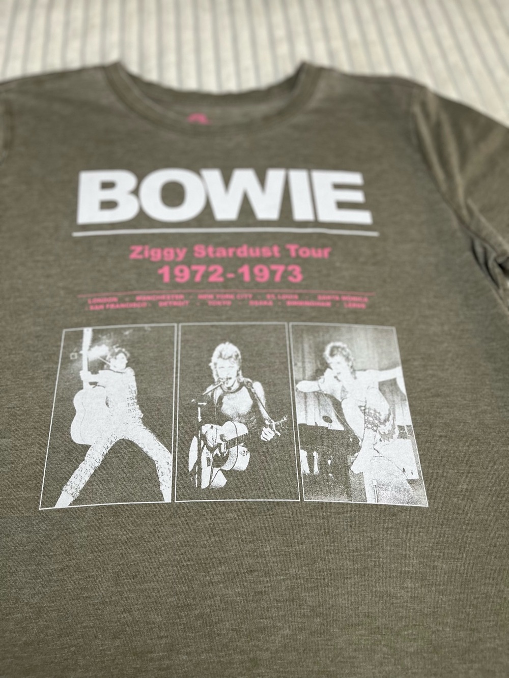 Lucky Brand Olive Green Grey Bowie Ziggy Stardust Tour Tee Size Large NWOT - Picture 10 of 14
